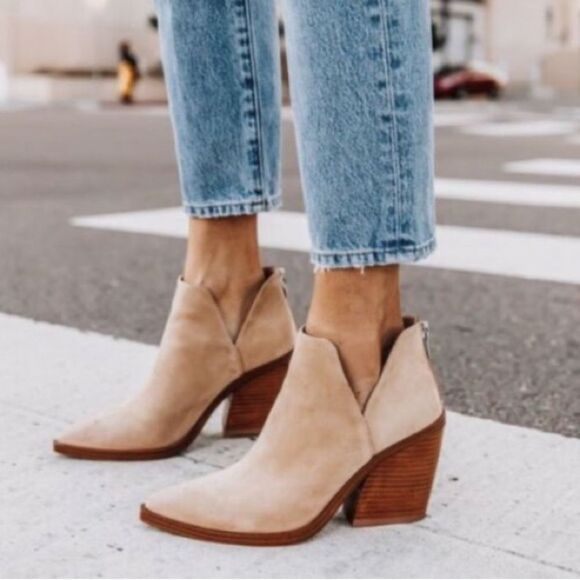 Vince Camuto Womens Gigietta Suede Stacked Heel Booties Tan Size 10US/42EU - Picture 1 of 14